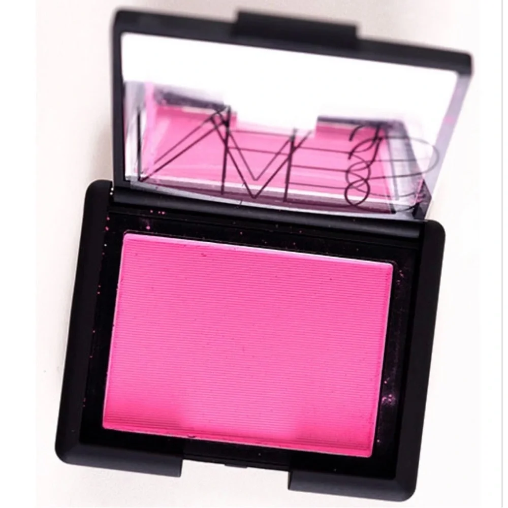 VAULTED ~ NARS ~ ‘DESIRE’ (Shade 4001) Blush ~ Talc Based Original Formula ~ NIB